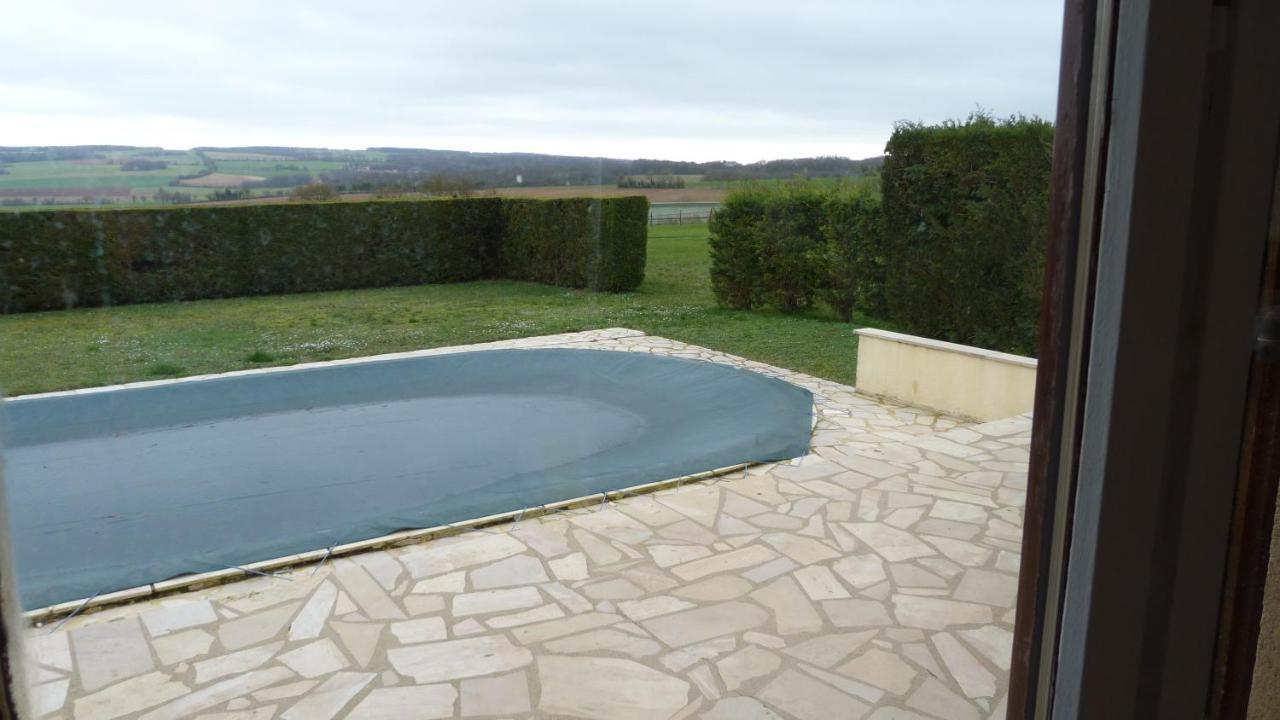 Maison De Vacances Pour 6 Personnes Avec Piscine Lainsecq Exteriér fotografie