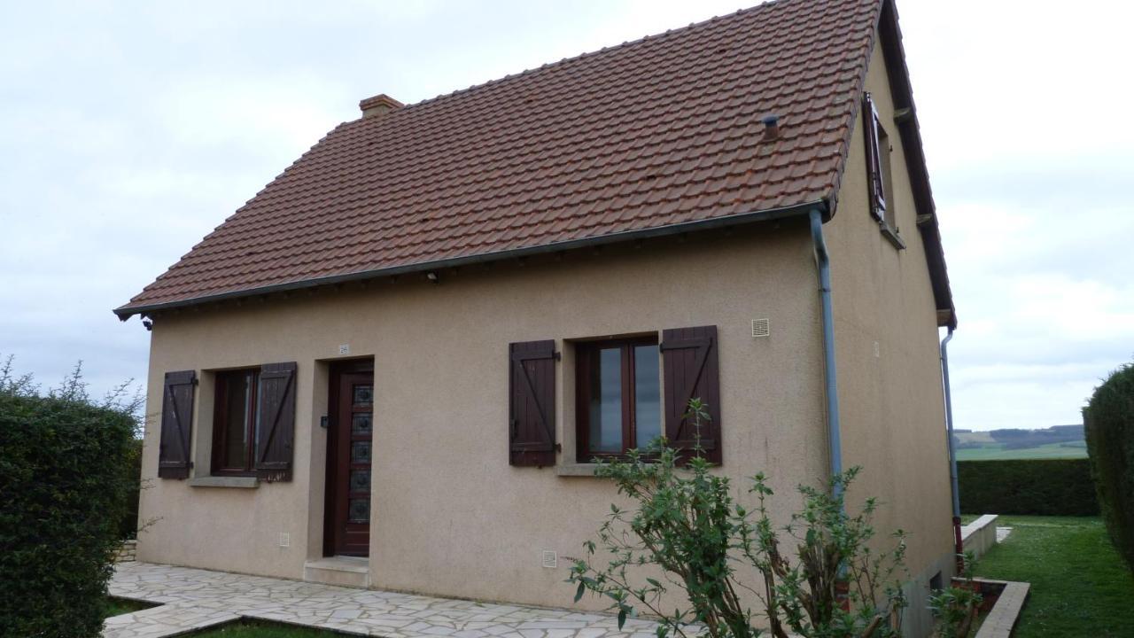 Maison De Vacances Pour 6 Personnes Avec Piscine Lainsecq Exteriér fotografie