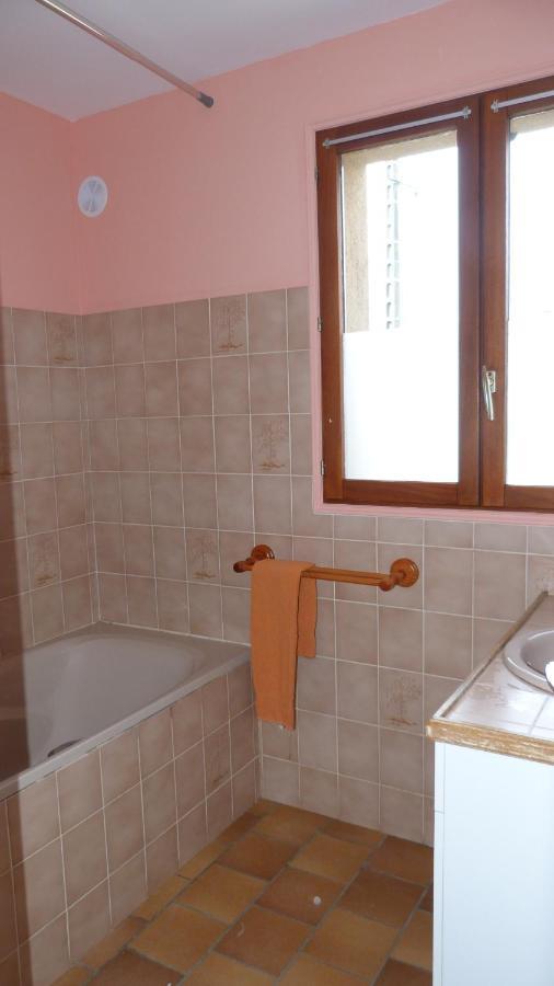 Maison De Vacances Pour 6 Personnes Avec Piscine Lainsecq Exteriér fotografie